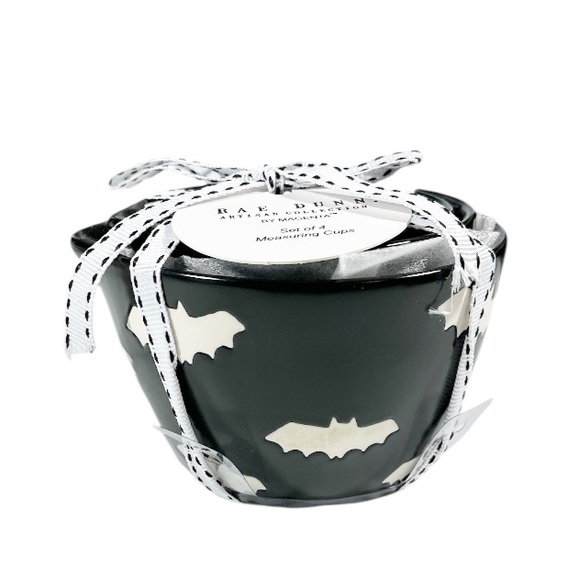 Rae Dunn Other - NEW Rae Dunn HALLOWEEN BAT MEASURING CUP Set/4 - Black